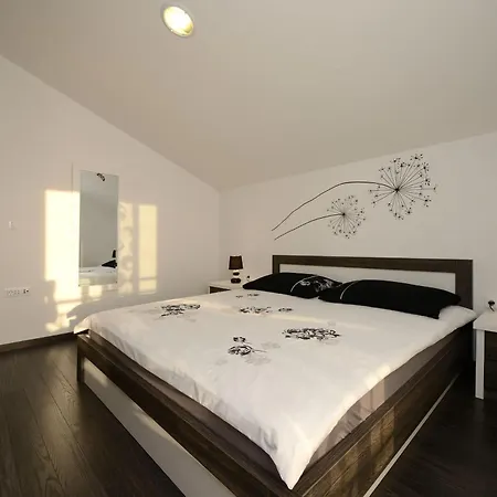 Marinko, No 1 Appartement *