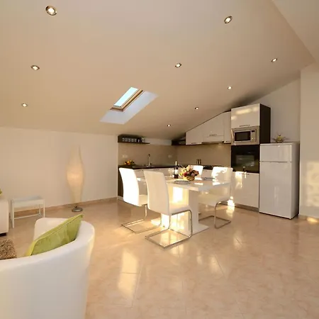 Marinko, No 1 Appartement Zadar